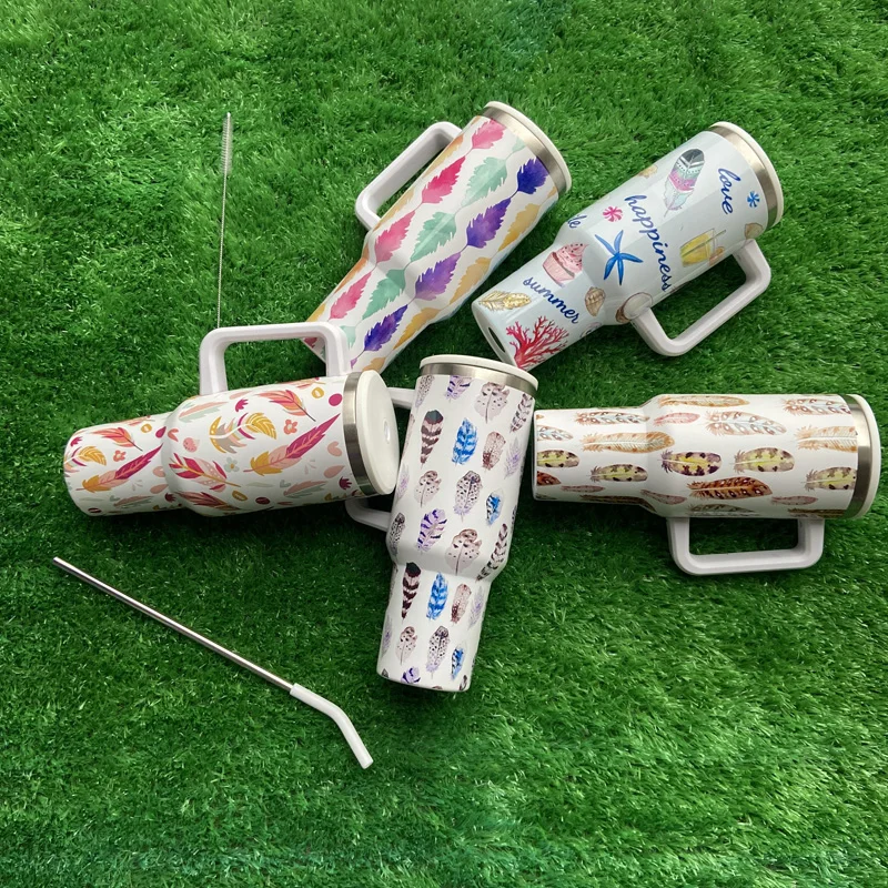 كوب بتصميم جديد من سلسلة نمط الريش بسعة 40 أونصة من الفولاذ المقاوم للصدأ مع مقبض 17