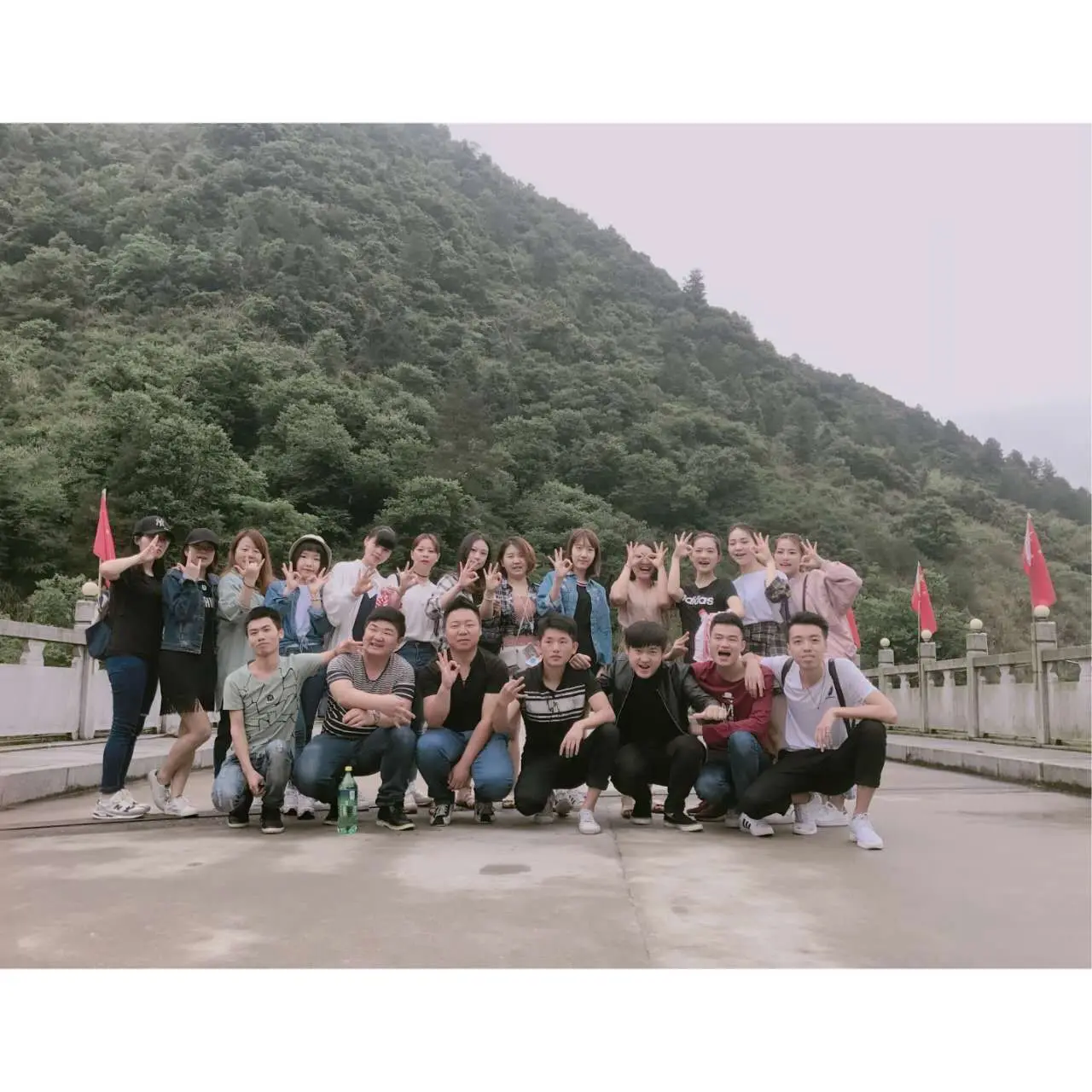 شعار مخصص قابل لإعادة الاستخدام غير قابل للانسكاب وغير قابل للسقوط كوب شفط من الفولاذ المقاوم للصدأ كوب قهوة للسفر بمقبض 21