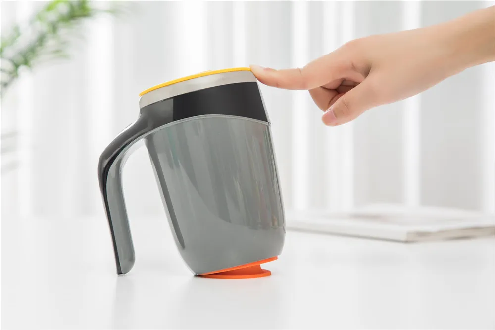 شعار مخصص قابل لإعادة الاستخدام غير قابل للانسكاب وغير قابل للسقوط كوب شفط من الفولاذ المقاوم للصدأ كوب قهوة للسفر بمقبض 12