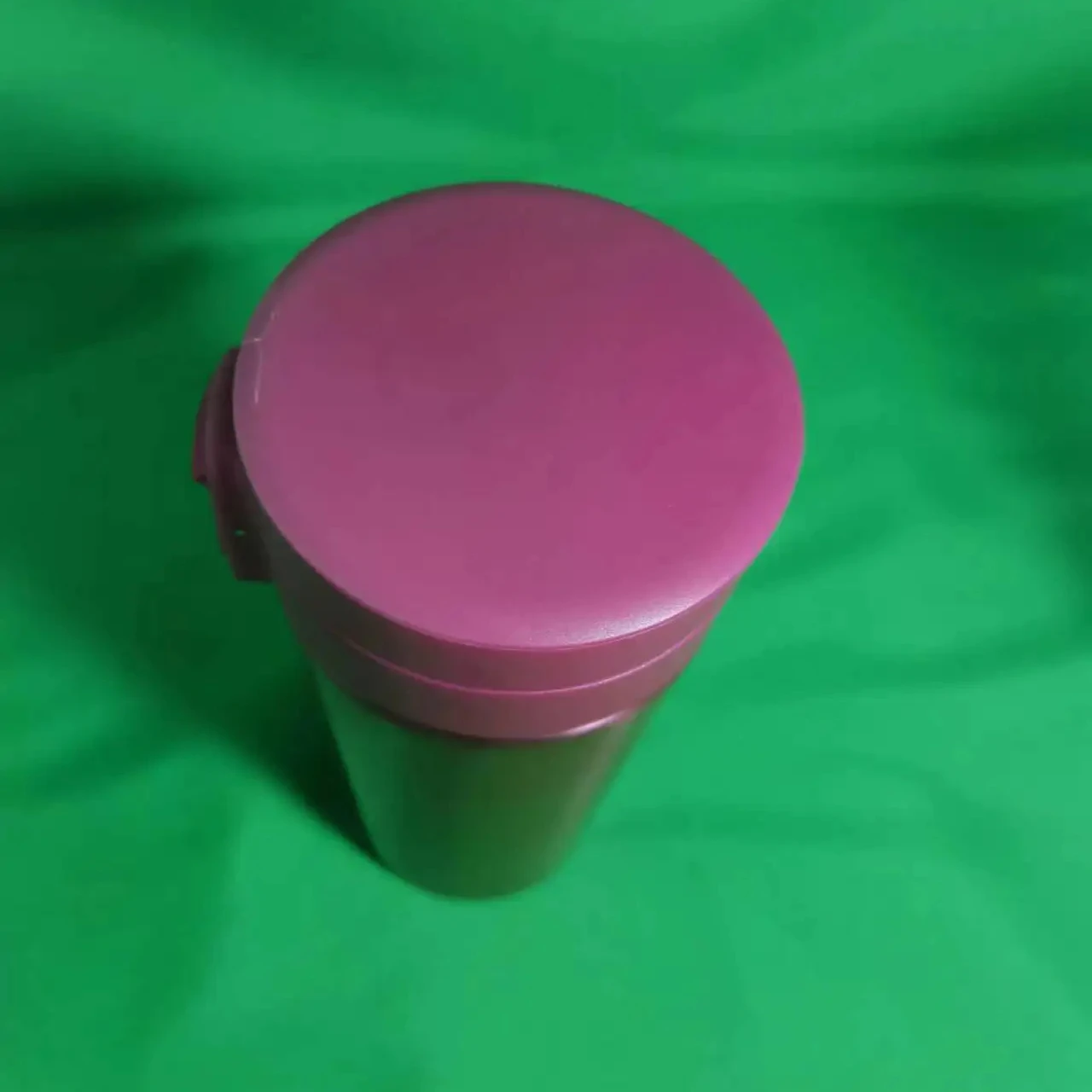 أكواب قهوة Ineedu بجدار مزدوج من الفولاذ المقاوم للصدأ ومعزولة بتفريغ الهواء مع غطاء 10