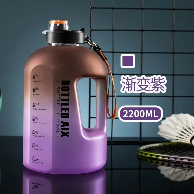 اختيار سعة كبيرة للرجال طن طن دلو غلاية زجاجة ماء اللياقة البدنية كوب الفضاء الصين مقاومة درجات الحرارة العالية الرياضة Pe 12