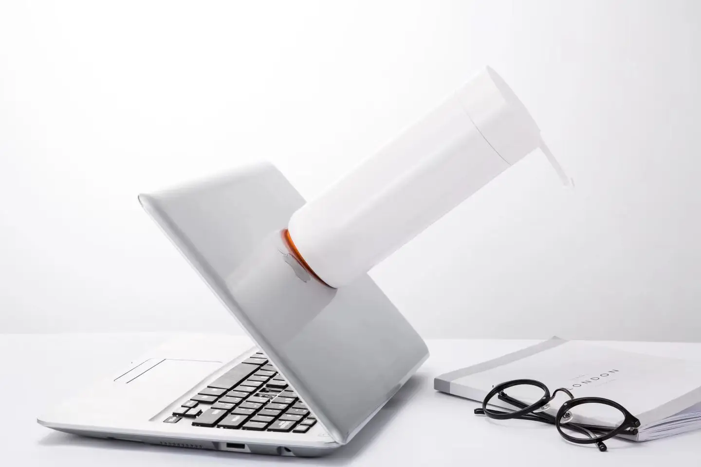 Selección de China, taza termo de acero inoxidable con aislamiento al vacío, taza de agua inteligente, mejor vendedor, con temperatura Led Digital 17