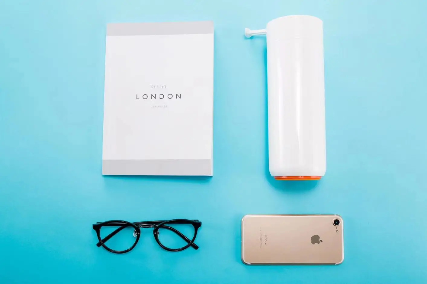 زجاجة مياه رياضية كبيرة غير سامة وخالية من مادة Bpa وصديقة للبيئة سعة 32 أونصة مع غطاء علوي مقاوم للتسرب وغطاء علوي متدفق / فتح بنقرة واحدة 14