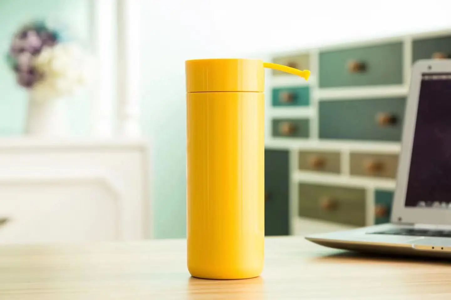 Botella de agua deportiva de acero inoxidable con boca ancha y aislamiento de color y logotipo personalizado, con tapas y pajita1 12