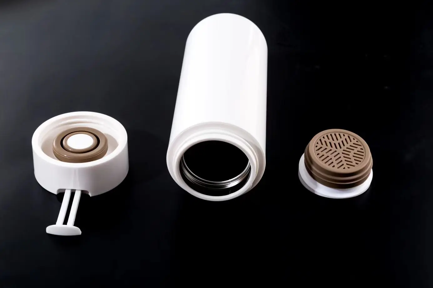 زجاجة مياه رياضية كبيرة غير سامة وخالية من مادة Bpa وصديقة للبيئة سعة 32 أونصة مع غطاء علوي مقاوم للتسرب وغطاء علوي متدفق / فتح بنقرة واحدة 8