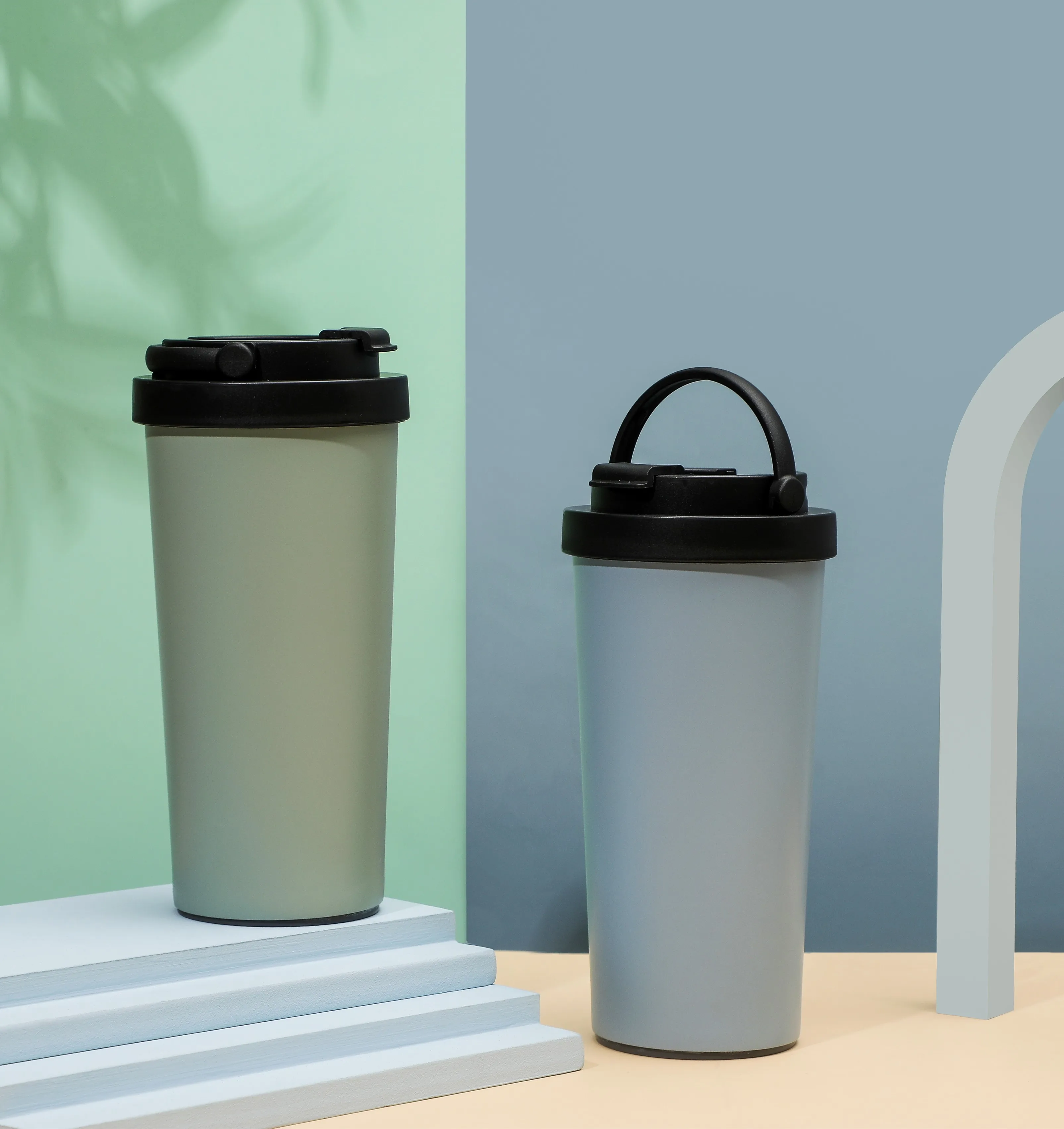 كوب شفط مضاد للانزلاق بشعار مخصص محمول، كوب قهوة مانع للتسرب، كوب شفط سحري، كوب غير قابل للسقوط 17