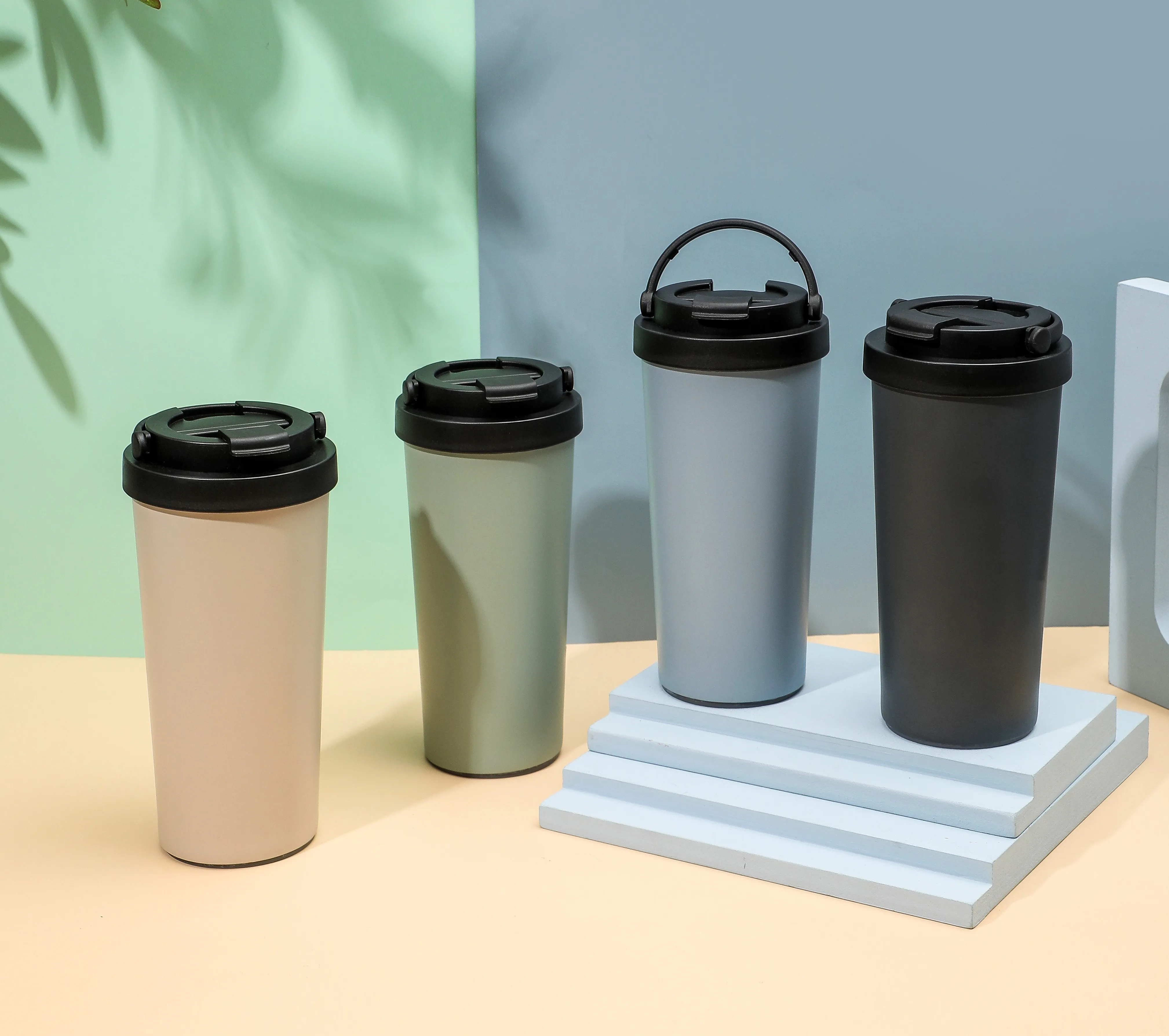 كوب شفط مضاد للانزلاق بشعار مخصص محمول، كوب قهوة مانع للتسرب، كوب شفط سحري، كوب غير قابل للسقوط 8