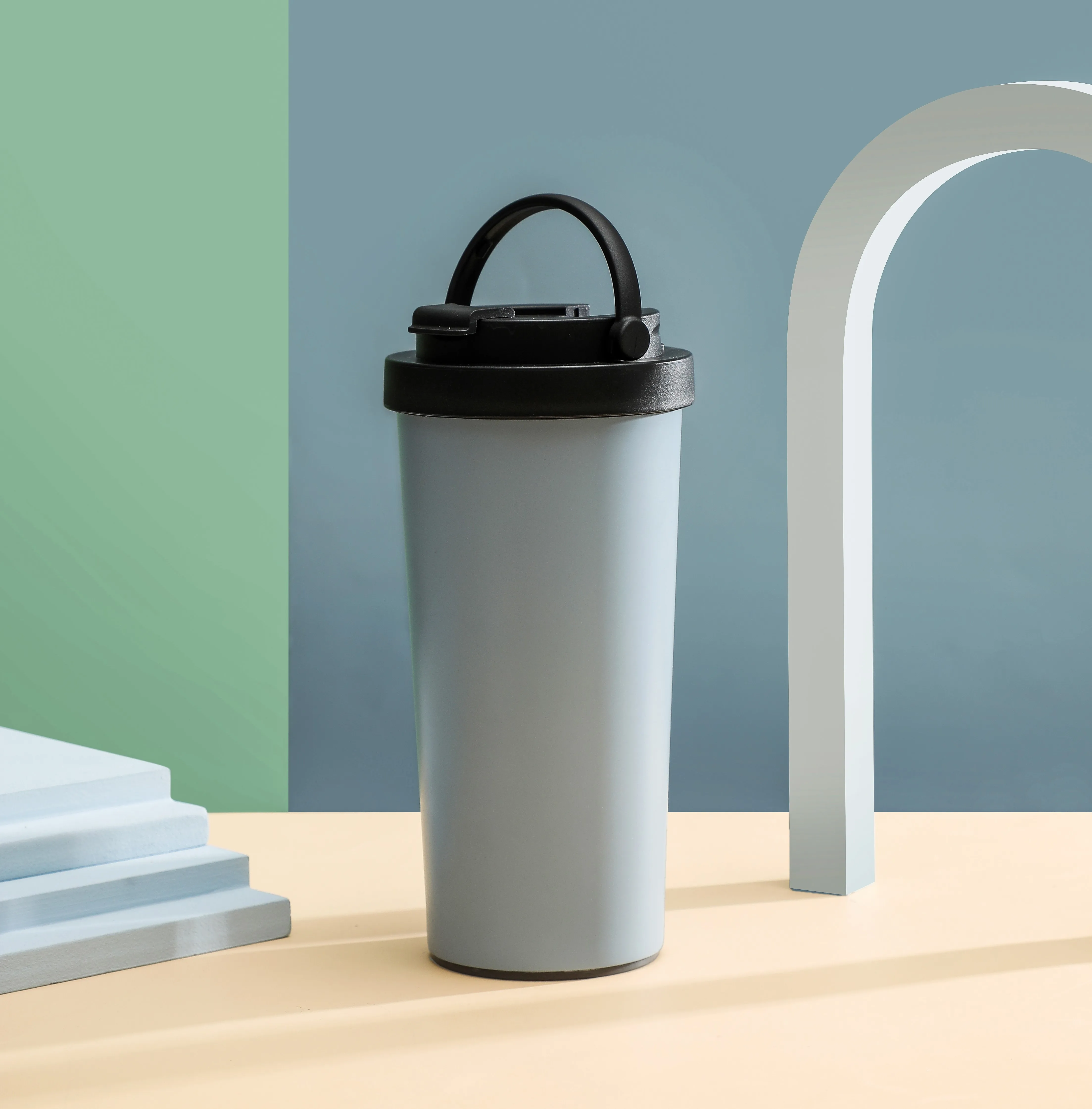 كوب شفط مضاد للانزلاق بشعار مخصص محمول، كوب قهوة مانع للتسرب، كوب شفط سحري، كوب غير قابل للسقوط 14