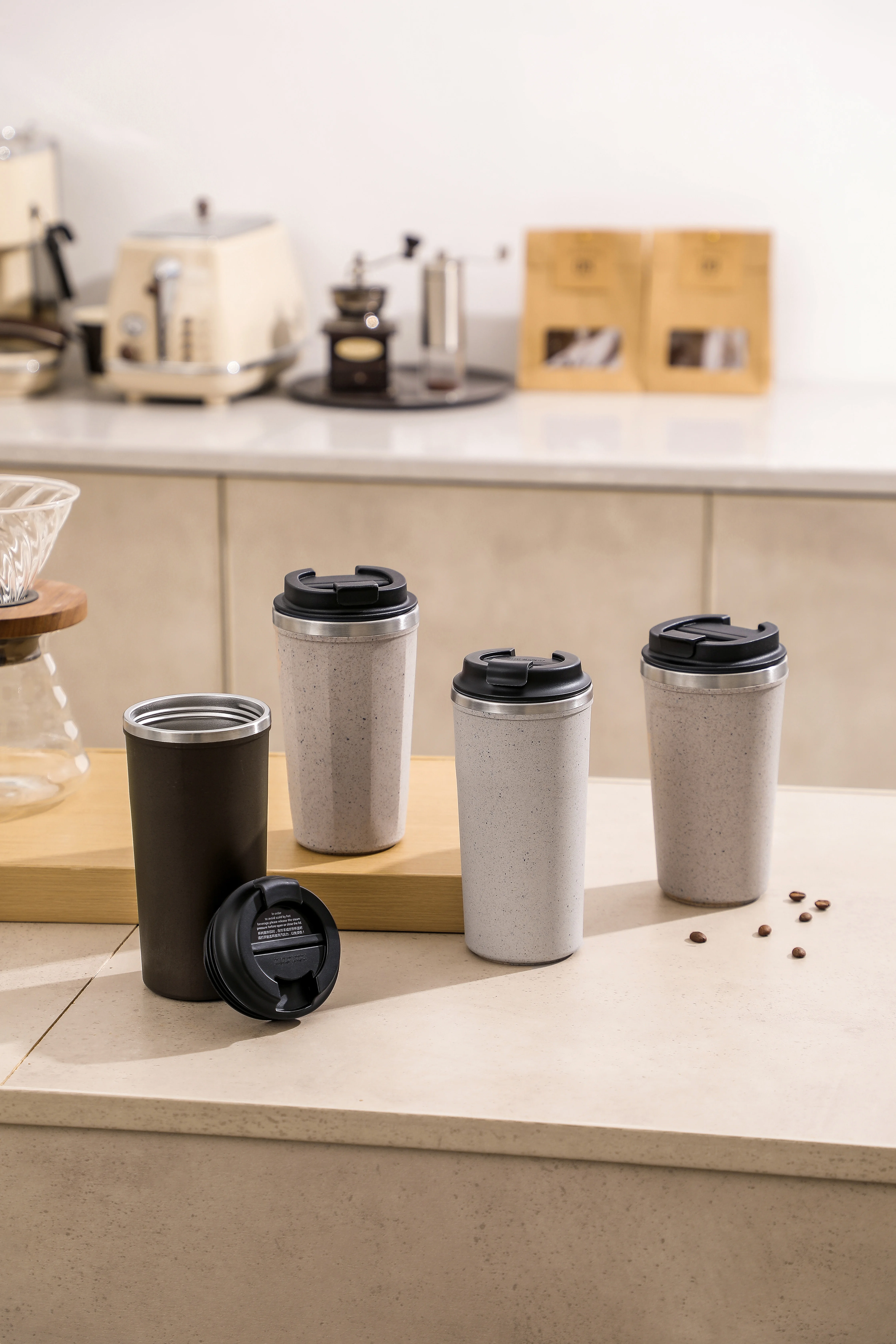 كوب قهوة من الفولاذ المقاوم للصدأ قابل لإعادة الاستخدام بشعار مخصص، كوب بدون انسكاب وغير قابل للسقوط1 8