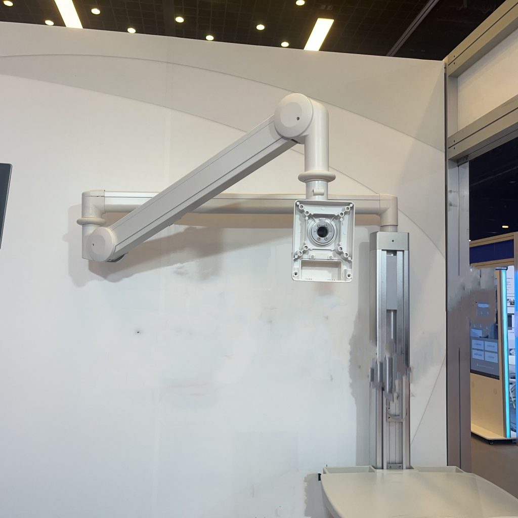 Heavy Duty Medical Monitor Arm Wall Mount for 6-14.5kg-Peacemounts PM-800 15