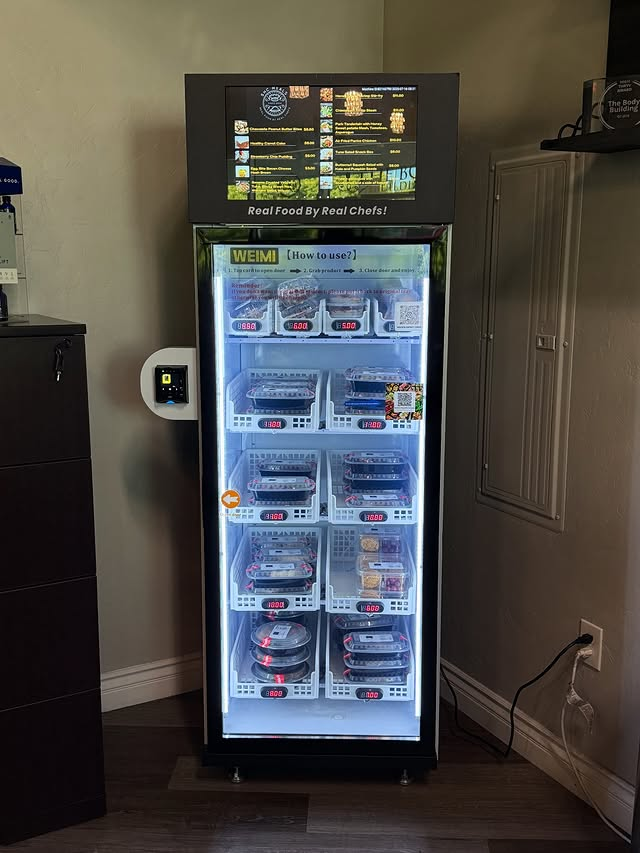 لماذا تجرأ أحد العملاء على طلب 3000 ثلاجة بيع آلي تعمل بالذكاء الاصطناعي دفعة واحدة!: الكشف عن مستقبل تجارة التجزئة 1