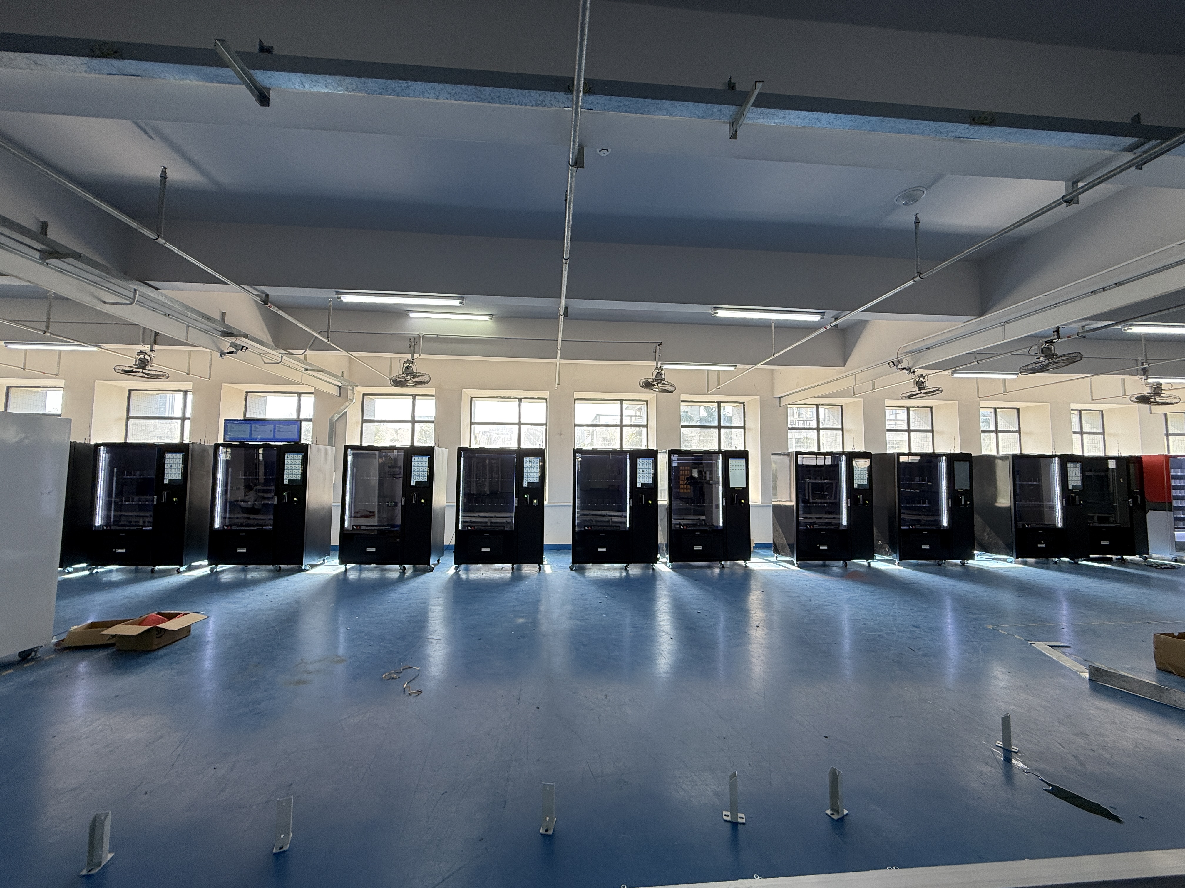 شركة WEIMl Vending: رائدة في مجال توفير حلول البيع الآلي، حيث تُعدّ من بين أفضل 3 شركات في الصين. 3