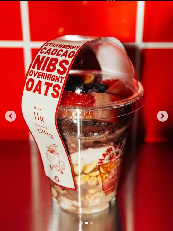 كيف حوّلت آلة بيع الطعام في سنغافورة المزودة بمصعد XY نودلز الكوب إلى مشروع مربح يعمل على مدار الساعة طوال أيام الأسبوع 6