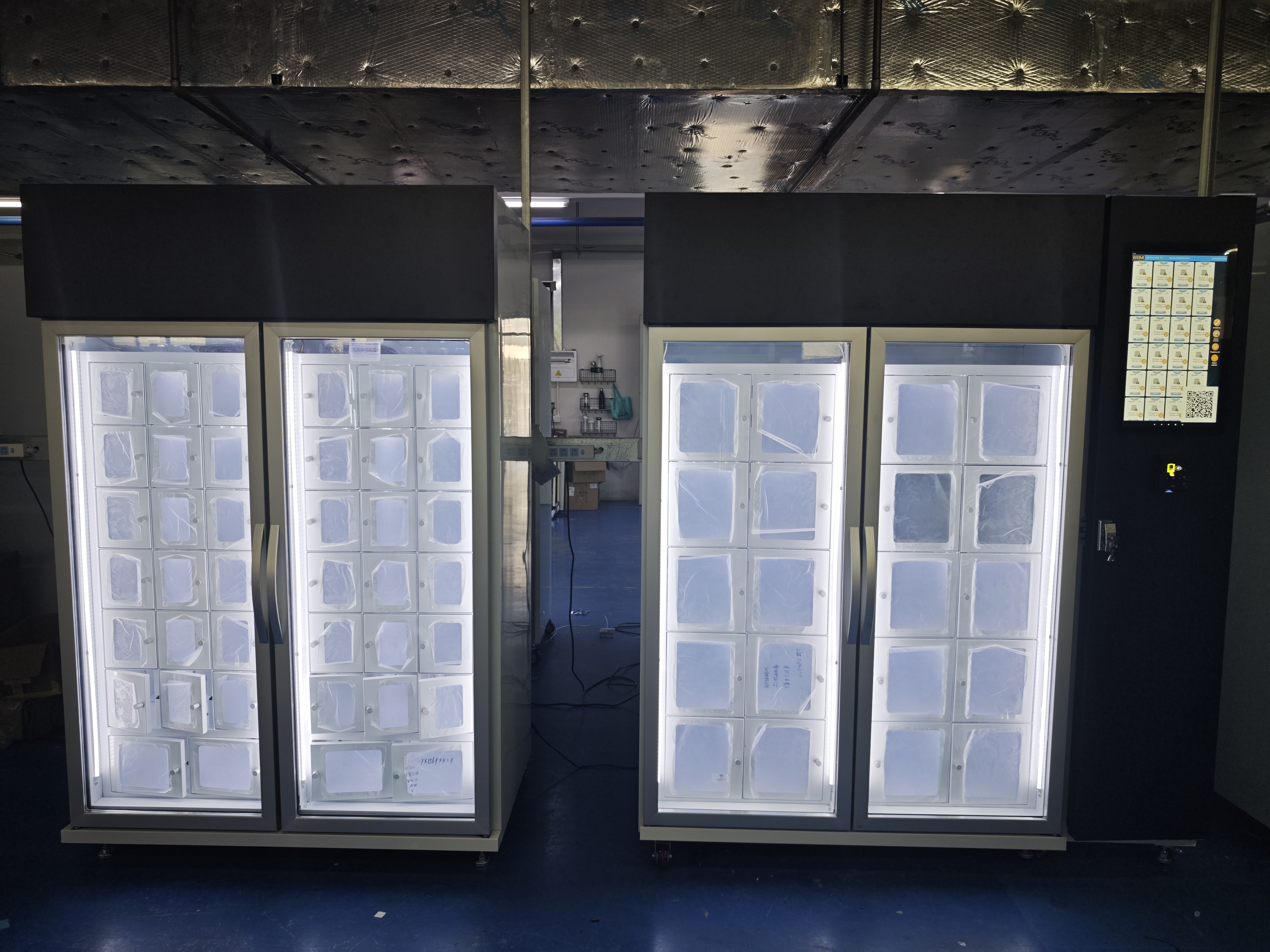 바다 건너: 바이미 스마트 냉장 보관함 자판기가 불가리아로 공식 배송 중! 1