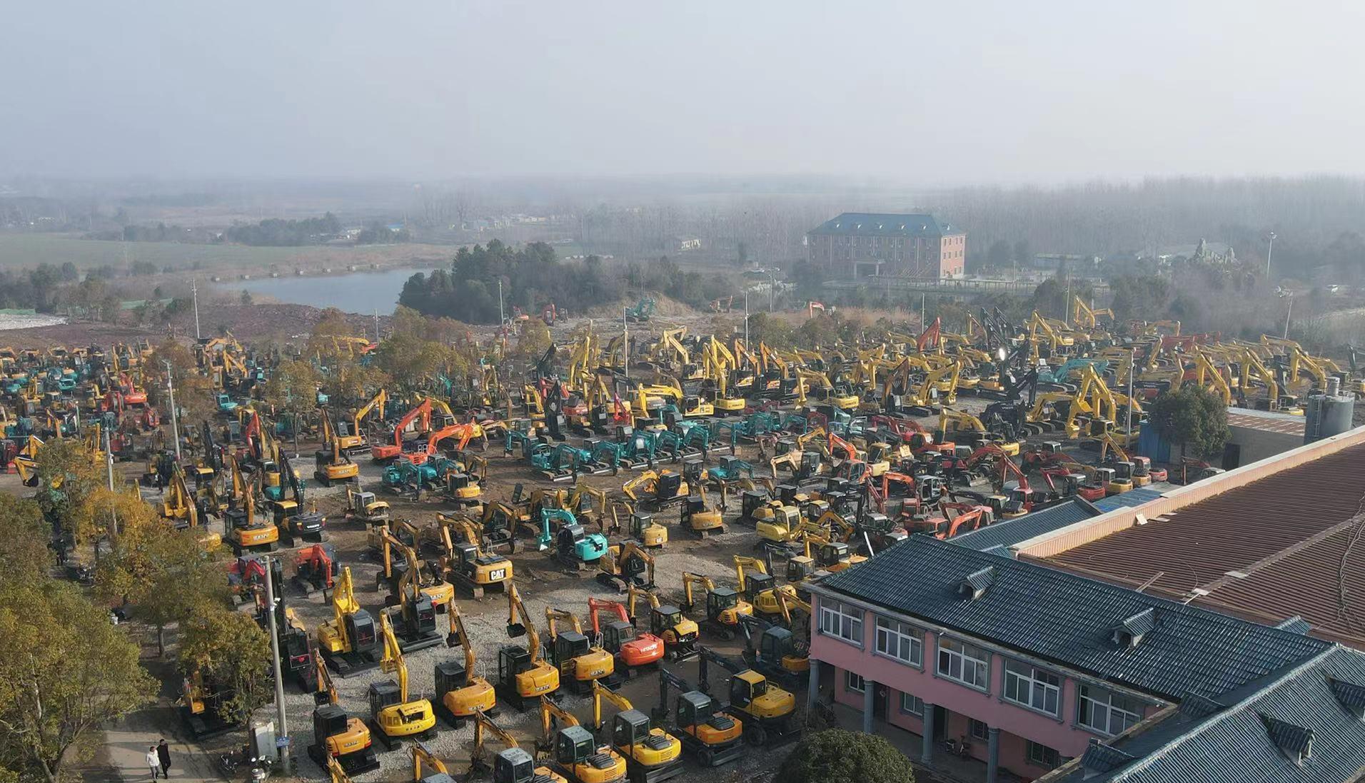 Used Komatsu forklift Fd80 9