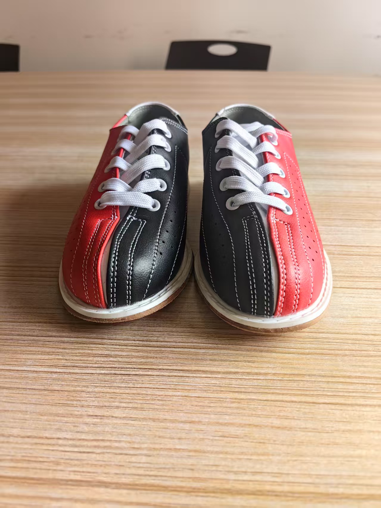 公共保齡球鞋專業保養指南:透過專業照護提升球道的服務 2