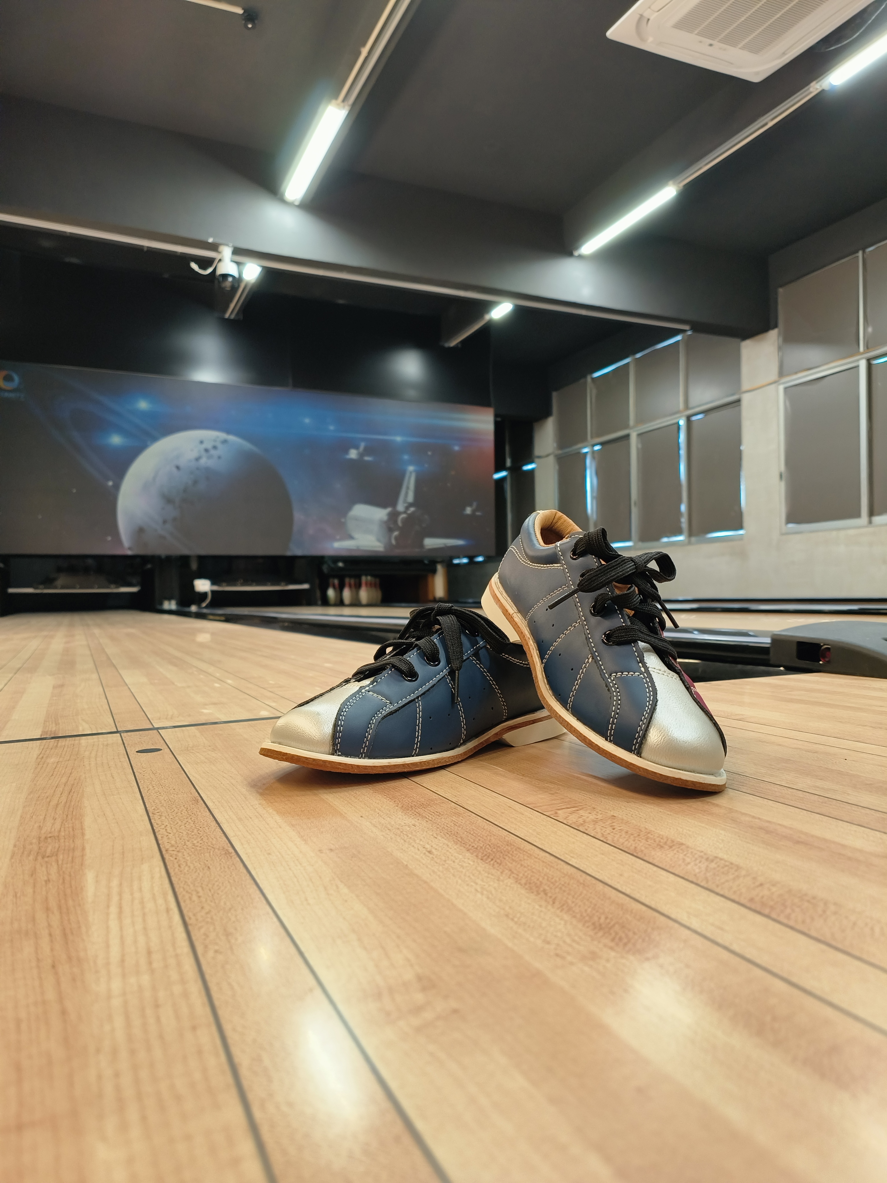 公共保齡球鞋專業保養指南:透過專業照護提升球道的服務 3