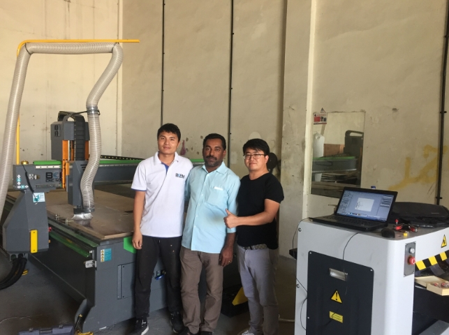 Mesin pemotong untuk semua jenis logam baja karbon/baja tahan karat/paduan cnc serat laser 1530-2000w 18