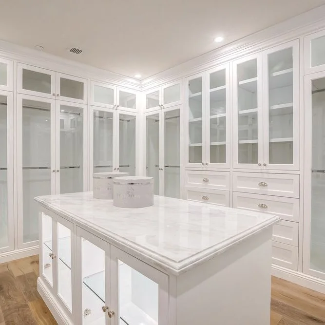 Customized Different Designs of Walk in Wardrobes 1