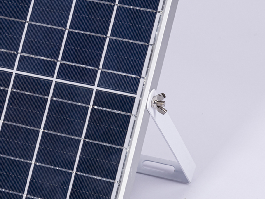 Polysilicon 5V / 10W Frameless Four Seasons Classic Solar Plug in Lamp LumusSolem Manufacture 14
