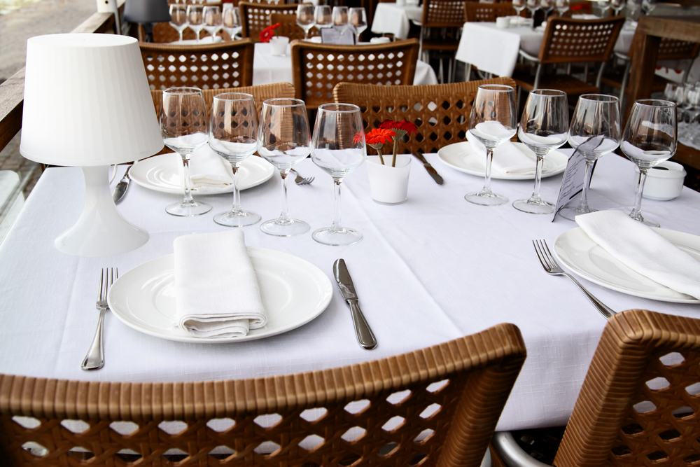 Choosing the Suitable Table Linen For Your Restaurant 1