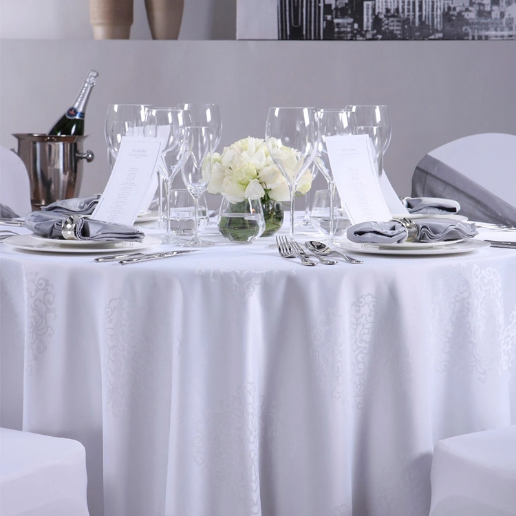 5 Star Hotel Linen Luxury Embroidered Round Wedding Table Cloth 1