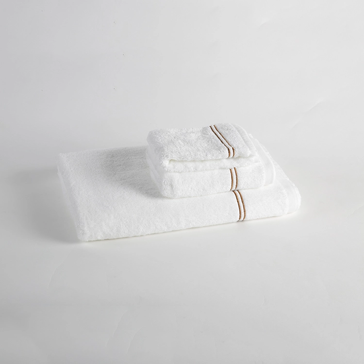 Customized Logo 100% Cotton White Sport Towel White Beach Microfiber Towel 1