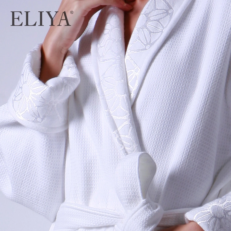 Popular Long Size White Japanese Style Small Waffle 5 Star Hotel Bathrobe 1