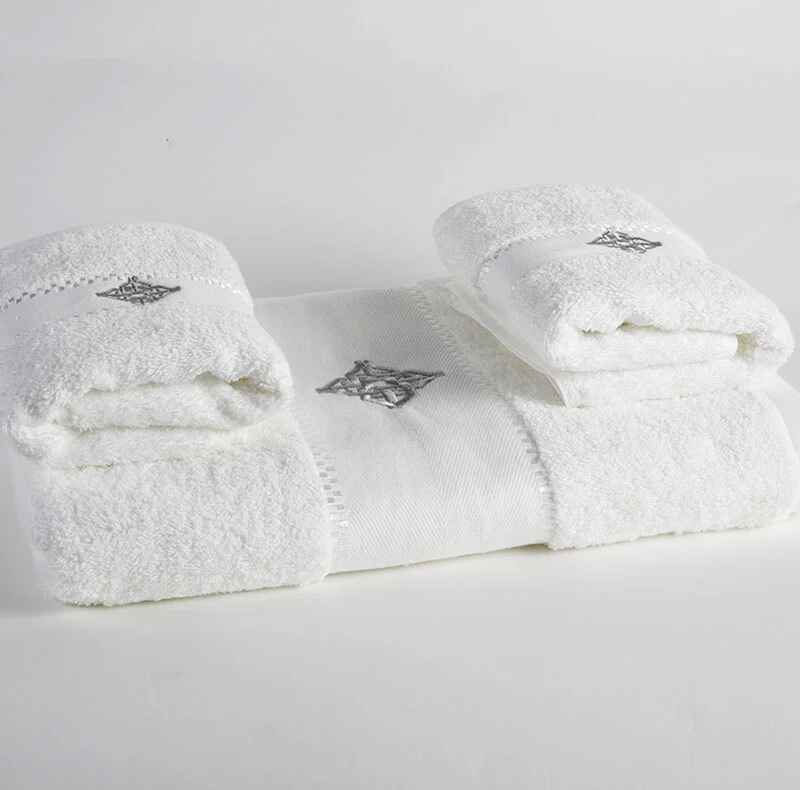 High Quality Hotel Custom Logo Bath Towels Durable 100 Cotton 1