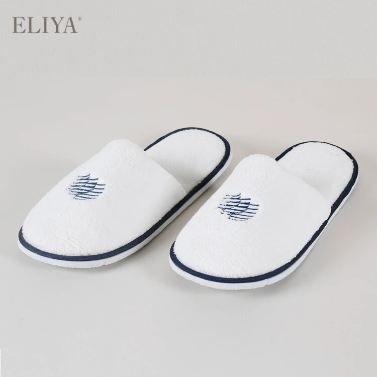 Customized White Spa Slipper Luxury Hotel Bathroom Slippers for Man 1