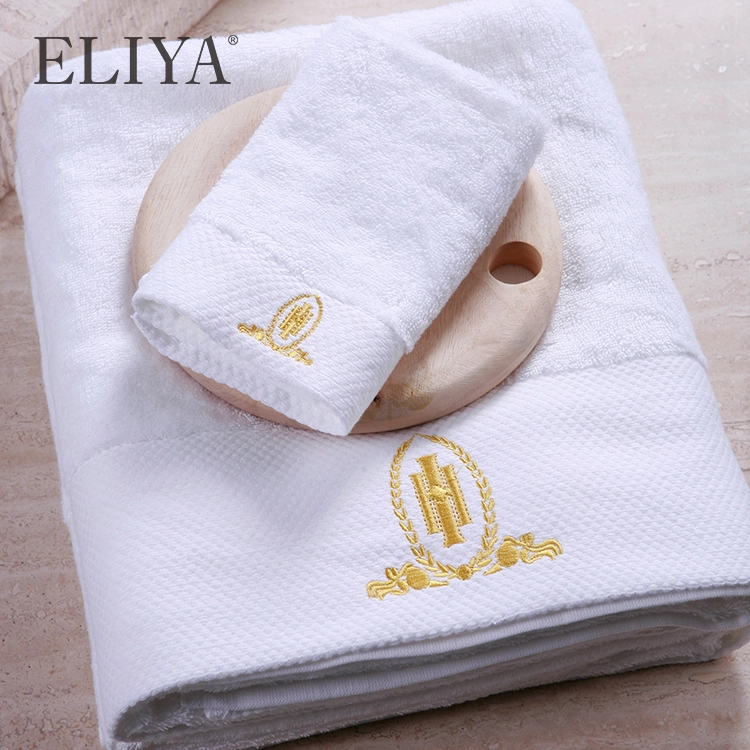Wholesale 3Pcs Custom Jacquard Logo 500Gsm Hotel Towels Bath Set 1