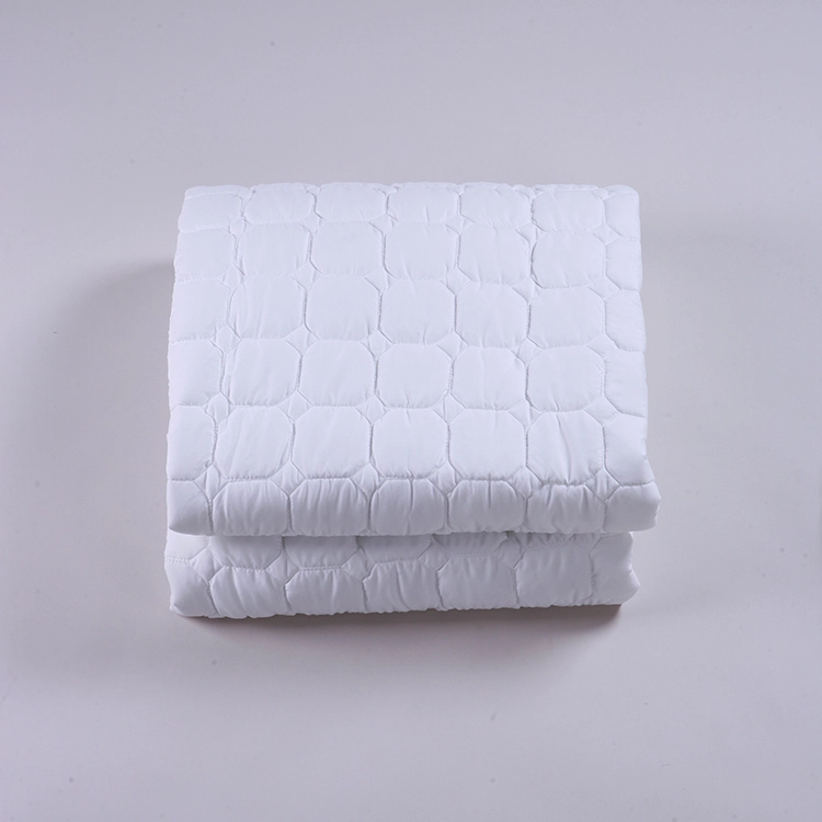 Factory Price Luxury Quilted Washable King Size Waterproof Mattress Protector 1