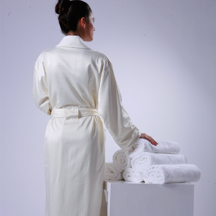 High Quality 100 Cotton Luxury Hotel Linen Bathrobe For Hilton