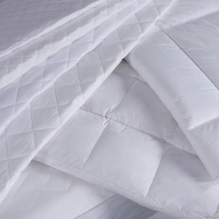 ELIYA Brand Soft and Comfortable ELYY2015090514 Ivory Marriott Mattress Pad Manufacture 3