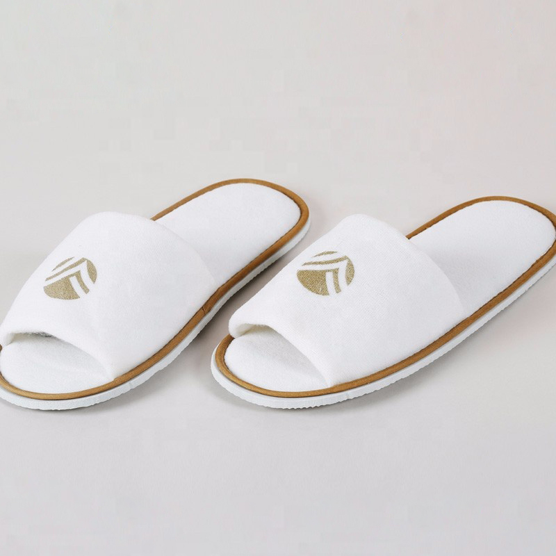 A Quick Guide to the Hotel Slippers for Industries 2