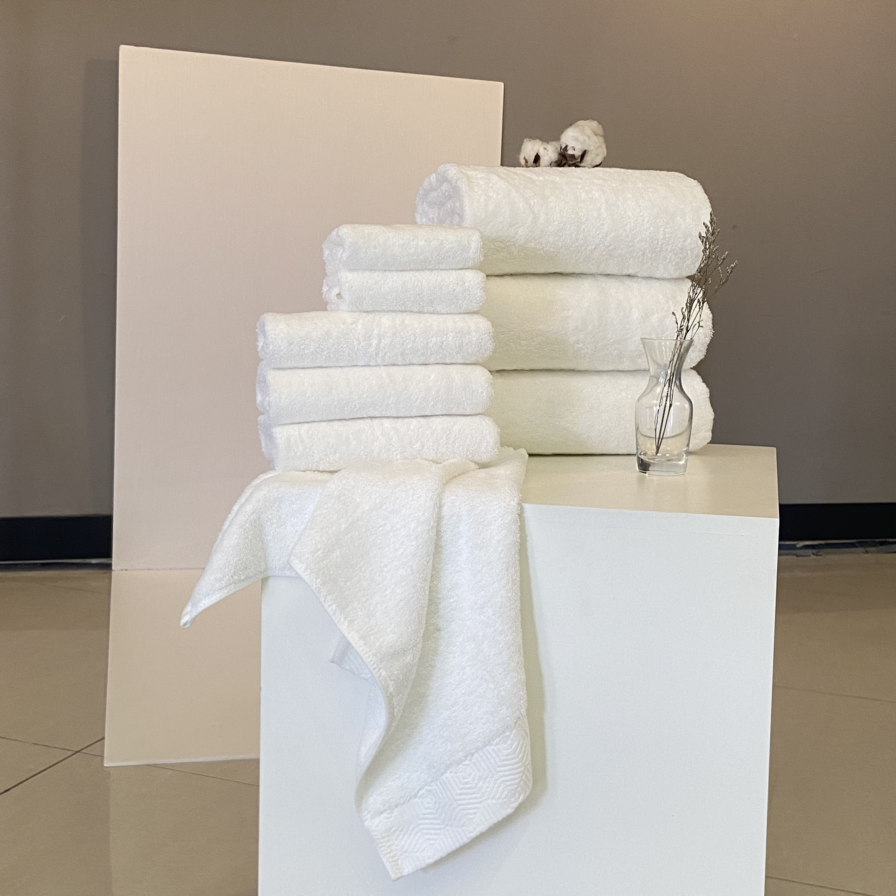 Luxury Wholesale 16S Towels Custom Logo 100% Cotton Bath Towel 1