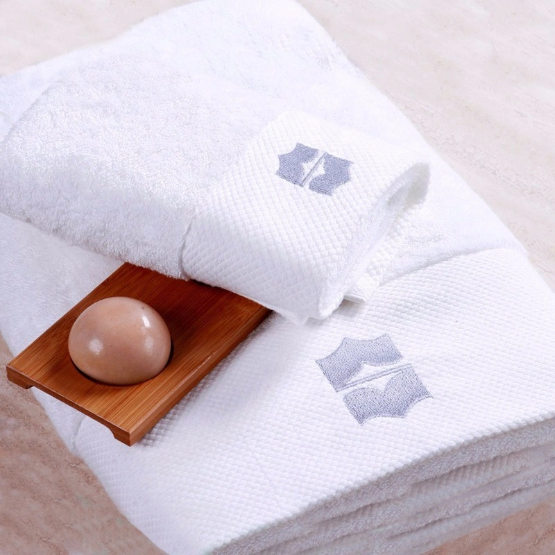 Manufacturer Wholesale Luxury White Cotton Bath Face Towels 5 Star Hotel Towel Set 1