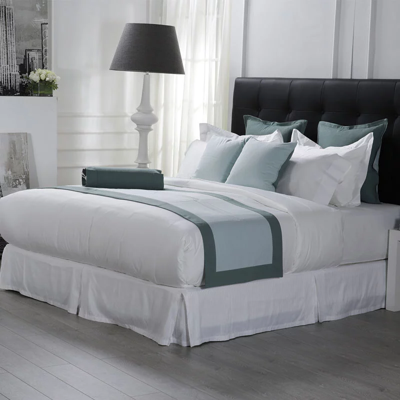 Luxury 200tc Plain White Fabric Hilton Hotel Pillow Filling
