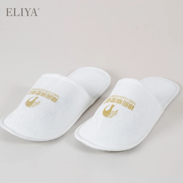 Cheap Personalized Hotel Bathroom Disposable Slippers With Logo 1