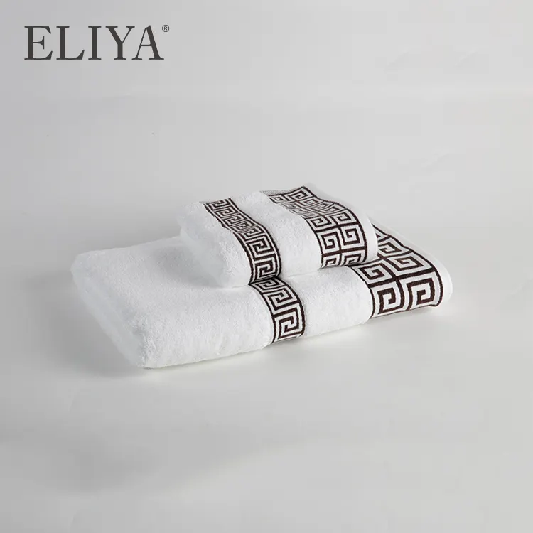 Indulge Your Guests With Plush And Luxurious Hotel Bath Towels 1