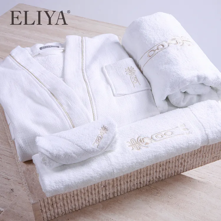 What Is The Best Color For Hotel Towels? 1