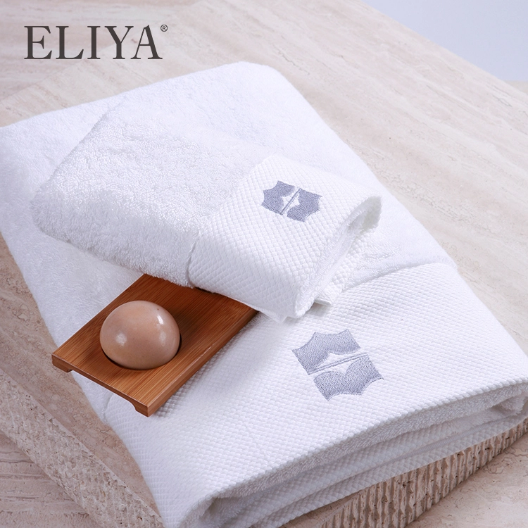Wholesale Market 100% Cotton Large Jacquard Plain White Bath Towel 1