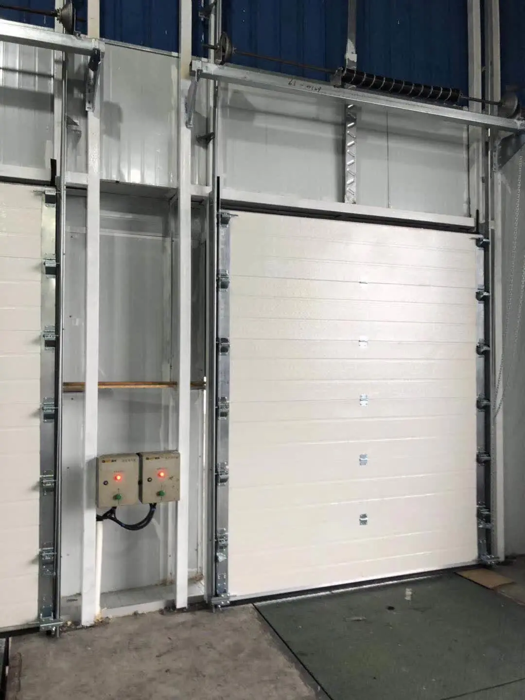 Aluminium Glass Door Automatic by Digah Company 2