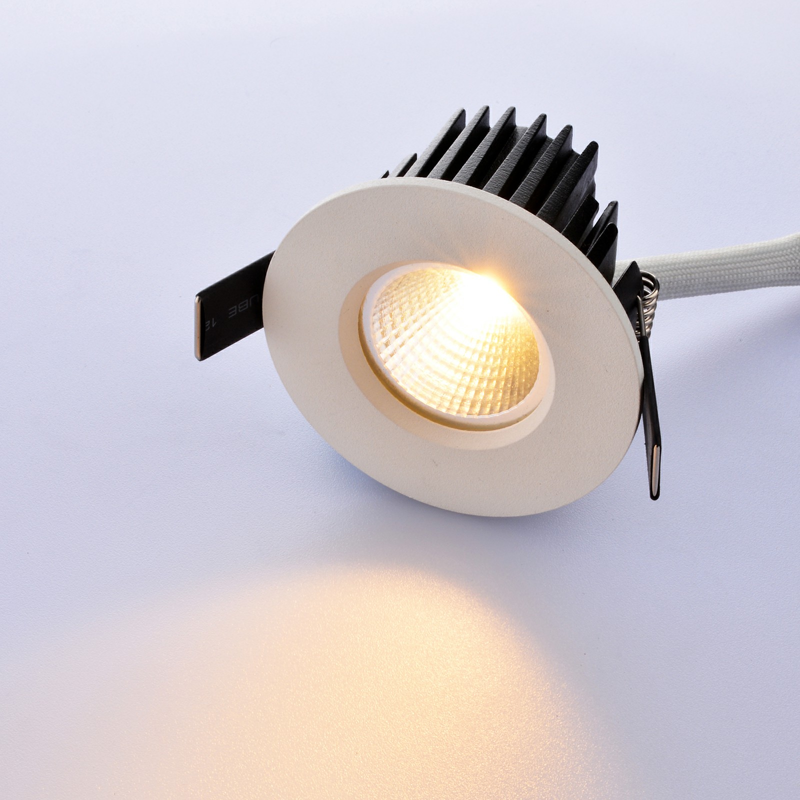 How to choose a downlight?  3