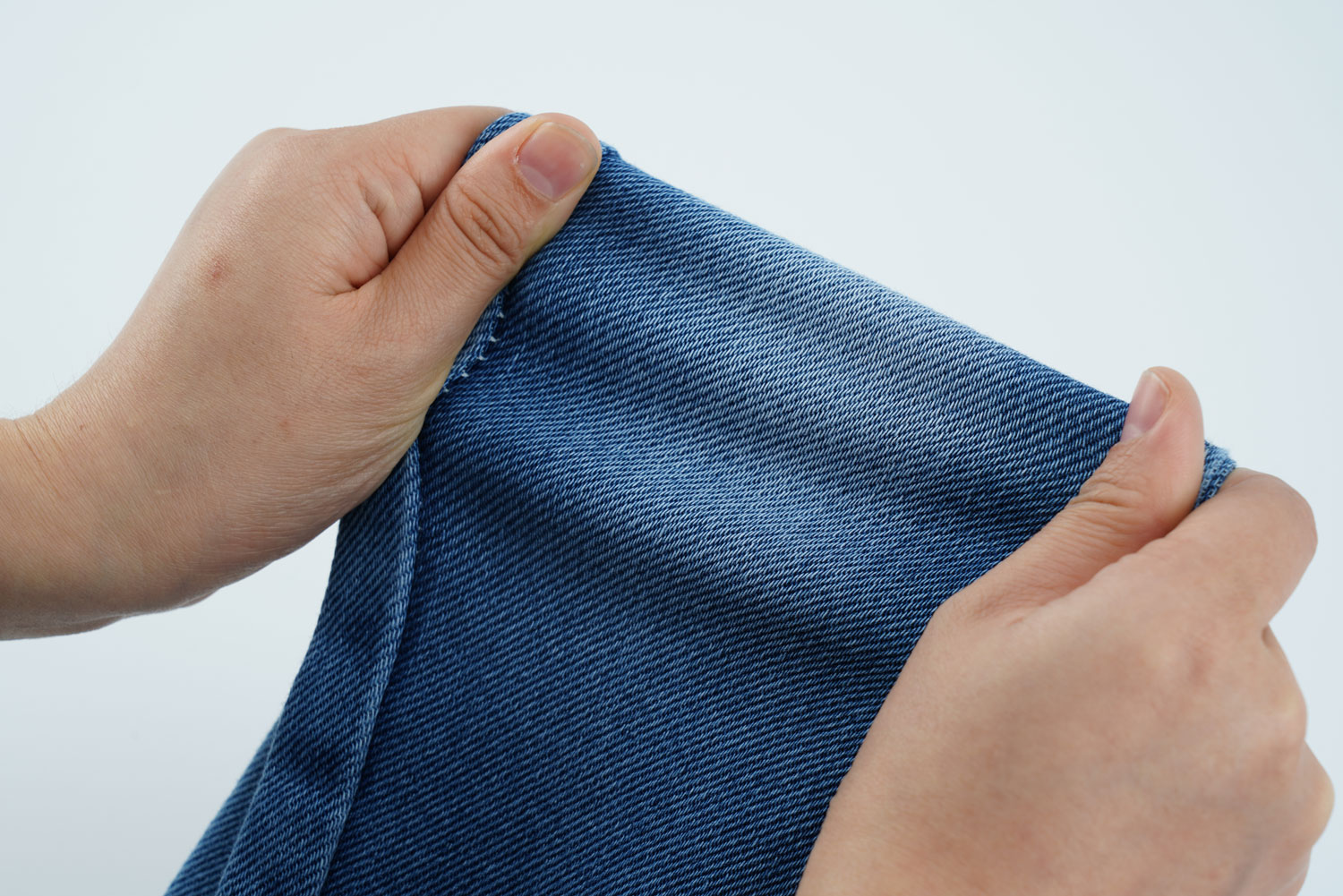 Why to Choose a Stretchable Denim Fabric for Your Home 2