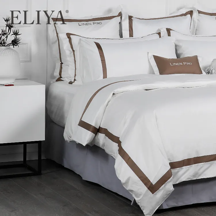 A Complete Guide to the Different Kinds of Aloft Hotel Pillows 1