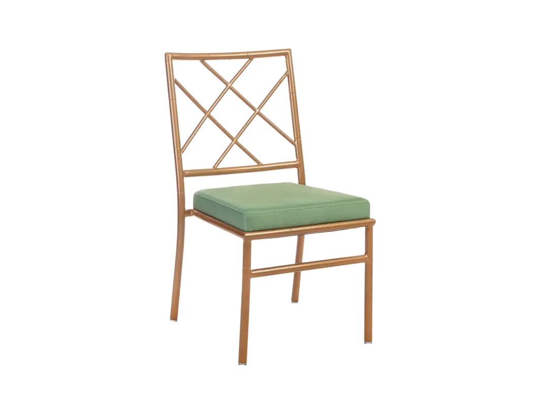 Yumeya Furniture Gold Chiavari Chairs Wholesale 3