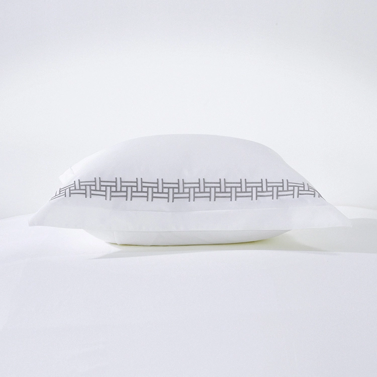 Custom Indoor Guest Room 100% Cotton White Pillows Star Hotel Pillows 1