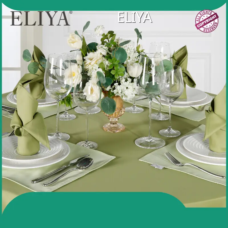 Mesa de comedor de oro de marca ELIYA Sí 1