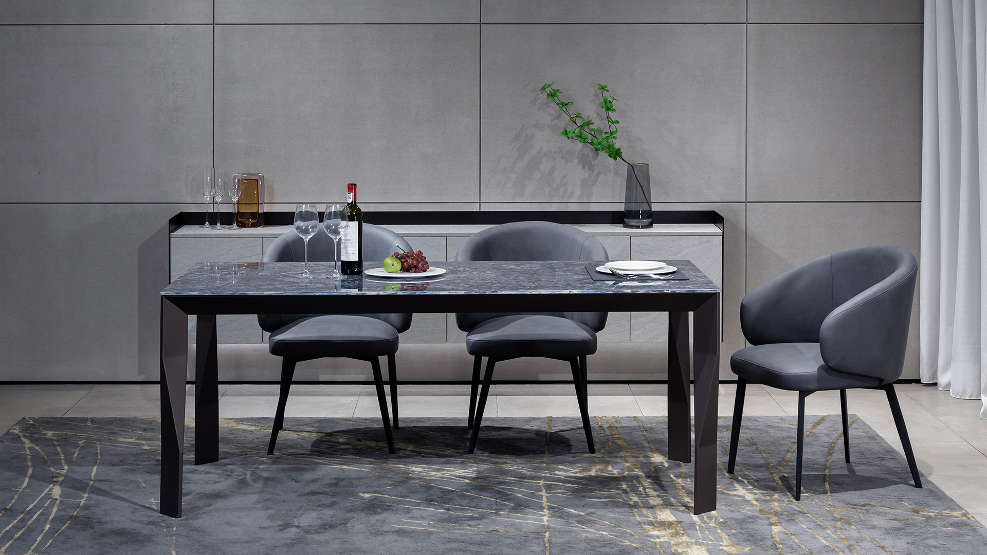 Share the Buying Skills of the Rock Panel Dining Table with You! 1